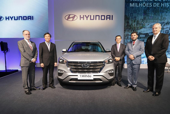 Hyundai comemora com concessionários e autoridades a marca de 1 milhão de veículos