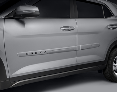 Friso Lateral Pintado Premium com Emblema Preto Fosco