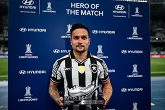 Artur Guimarães (Ponta Direita) 