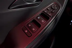 Vidros elétricos com antiesmagamento do Novo Hyundai CRETA N Line.