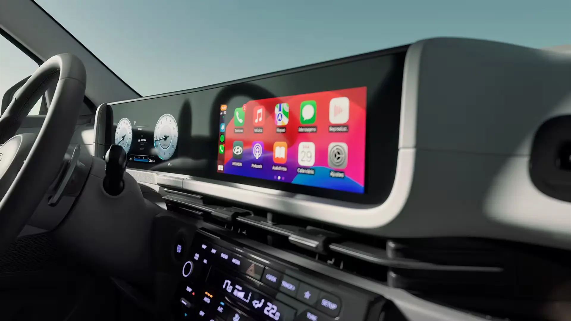 Central multimídia integrada ao painel de instrumentos do Novo Hyundai CRETA.